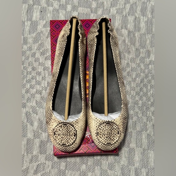 Tory Burch Minnie embossed travel ballerina flats - cream Roccia - 9.5 - Picture 5 of 6